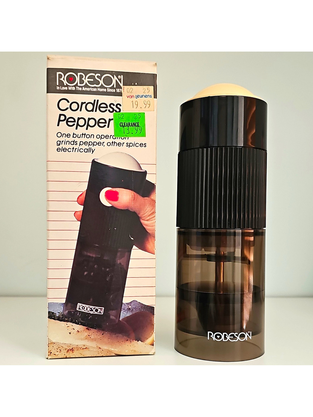 Vintage Robeson Cordless Electric Pepper Mill Grinder Removable Salt Shaker Box